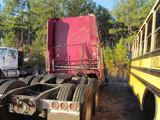 1999 Freightliner Classic XL Salvage
