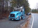 2005 Volvo VNL64T 