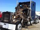 2000 Freighliner FLD132 Classic XL
