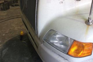 1998 VOLVO VNL64T610 Salvage