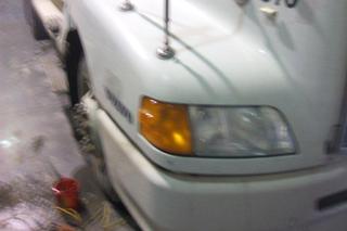 1998 VOLVO VNL64T610 Salvage