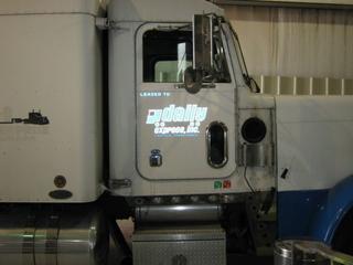 2002PETERBILT379 Salvage 2002PETERBILT379 Salvage