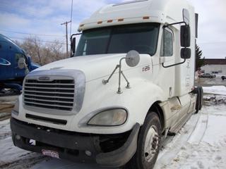 2004 FREIGHTLINER CL120 COLUMBIA Salvage