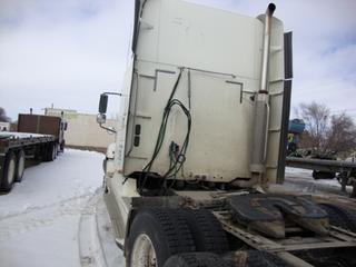2004 FREIGHTLINER CL120 COLUMBIA Salvage