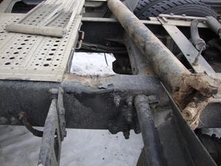 2004 FREIGHTLINER CL120 COLUMBIA Salvage