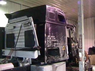 2003 International model 9900I Salvage