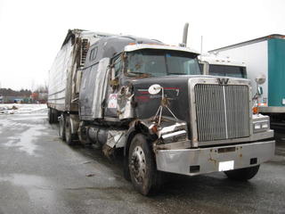 1999 Western Star 4964EX Salvage