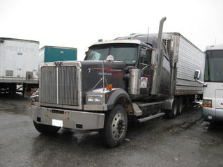 1999 Western Star 4964EX Salvage 1999 Western Star 4964EX Salvage