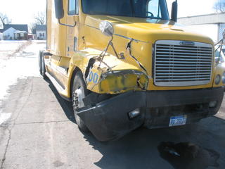 2001 FRTLINER CENTURY Salvage 2001 FRTLINER CENTURY Salvage