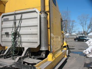 2001 FRTLINER CENTURY Salvage 2001 FRTLINER CENTURY Salvage