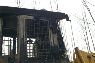 2004 JOHN DEERE 643H Salvage