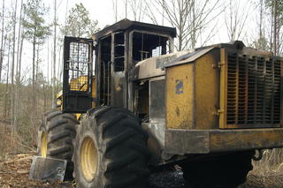 2004 JOHN DEERE 643H Salvage