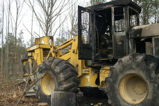 2004 JOHN DEERE 643H Salvage