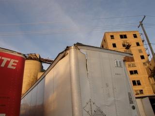 1997 wabash 53 ft dry van air ride suspension  Salvage