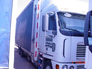 20001Freightliner Argosy with 2001 Nuvan Tech Car Trailer Salvage