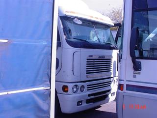 20001Freightliner Argosy with 2001 Nuvan Tech Car Trailer Salvage
