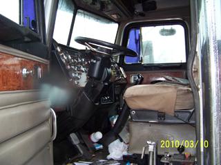 1999 PETERBILT Salvage 1999 PETERBILT Salvage
