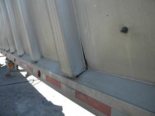 2000 Vantage End Dump Salvage