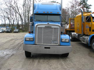 2000 Freightliner Salvage 2000 Freightliner Salvage