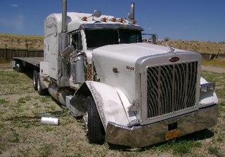 2004 Peterbilt 379 Salvage 2004 Peterbilt 379 Salvage
