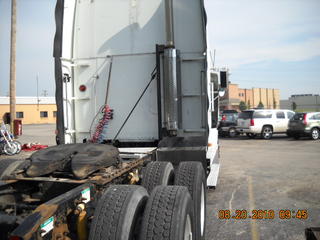 1997 Freightliner FLD 120 Road Tractor Salvage 1997 Freightliner FLD 120 Road Tractor Salvage