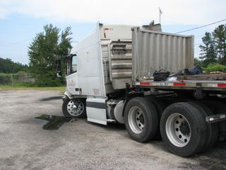 2003 Volvo VNL64 Salvage
