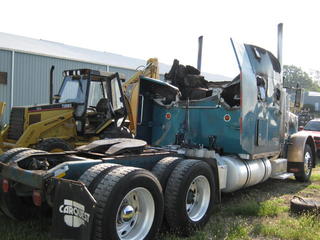 1997 Peterbilt 379 Cat 550hp Salvage