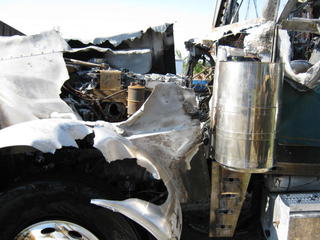 1997 Peterbilt 379 Cat 550hp Salvage