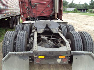 2000 Volvo VNL64T660 Salvage 2000 Volvo VNL64T660 Salvage