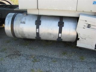 2004 Volvo VNL 660 Salvage 2004 Volvo VNL 660 Salvage