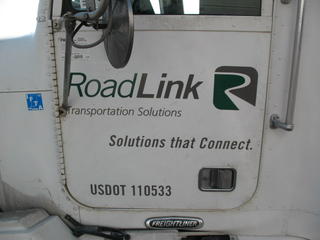 2001-freightliner Salvage 2001-freightliner Salvage