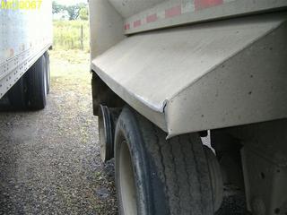 1999 American dump trailer  Salvage