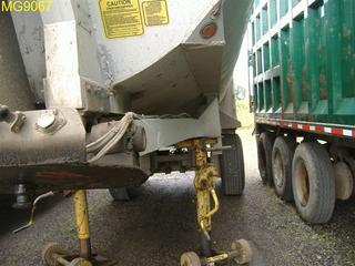 1999 American dump trailer  Salvage
