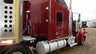 2002 Kenworth W900B Salvage