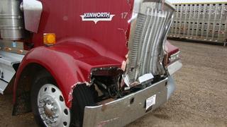 2002 Kenworth W900B Salvage