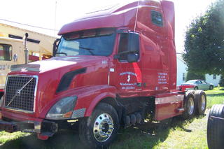 2004 Volvo VNL64T670 Salvage