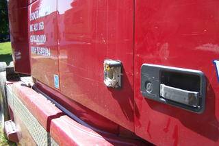 2004 Volvo VNL64T670 Salvage 2004 Volvo VNL64T670 Salvage