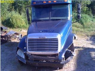 2003 Freightliner Salvage