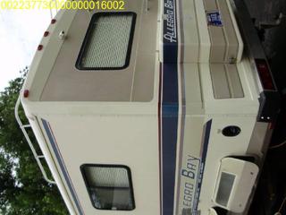 1992 ALLEGRO BAY 32' DIESEL Salvage 1992 ALLEGRO BAY 32' DIESEL Salvage