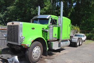1986 Peterbilt, 379 Salvage