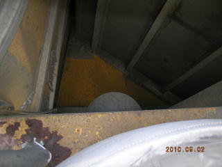 2000 Cornhusker Bottom Hopper Salvage