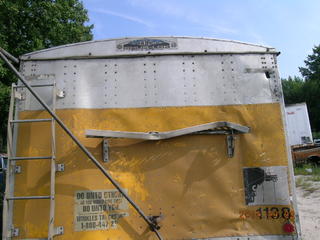 2000 Cornhusker Bottom Hopper Salvage