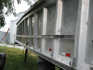 2005 trailerstar dump trailer Salvage