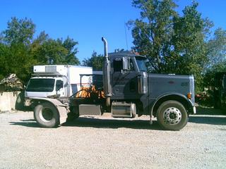 2001 Peterbilt 379 QUICK BID Salvage