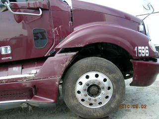 06 Freightliner Columbia Salvage