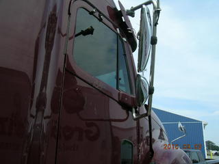 06 Freightliner Columbia Salvage