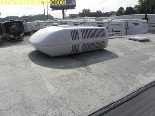 1995 FLEETWOOD PROWLER M29S 30' TRVEL TRAILER Salvage