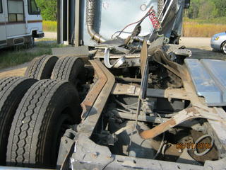 2006 KENWORTH T600 STUDIO SLPR Salvage