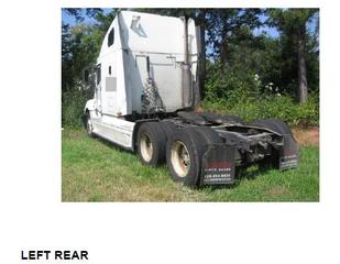2002 Freightliner CL20064S Salvage 2002 Freightliner CL20064S Salvage