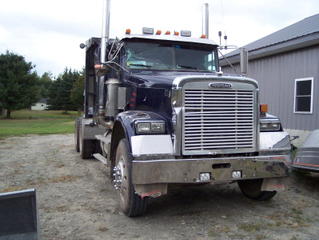 1999  FREIGHTLINER FLD HD Salvage